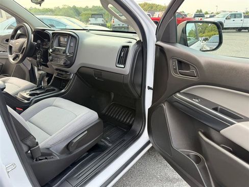 Used 2016 Chevrolet Colorado W/T w/ WT Convenience Package RWD image 10