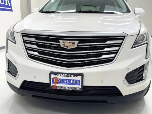 Used 2018 Cadillac XT5 Luxury AWD/4WD image 10