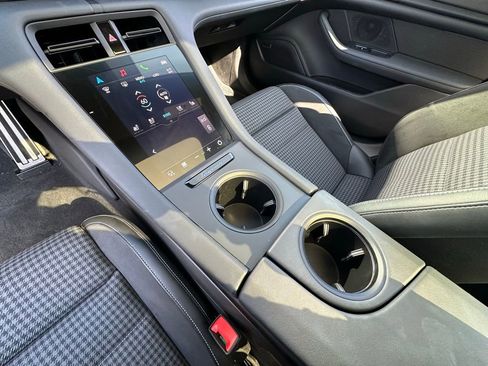 Used 2025 Porsche Taycan 4S image 27