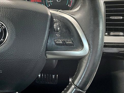 Used 2015 Jaguar XF Portfolio RWD image 18