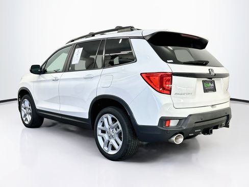Used 2024 Honda Passport EX-L image 5