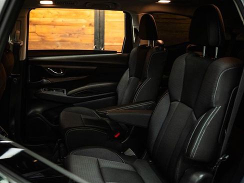 Used 2024 Subaru Ascent Premium w/ Convenience Package image 11