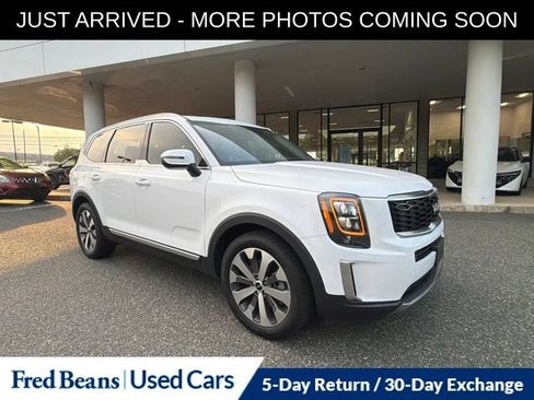 Used 2022 Kia Telluride EX w/ EX Premium Package AWD/4WD image 1