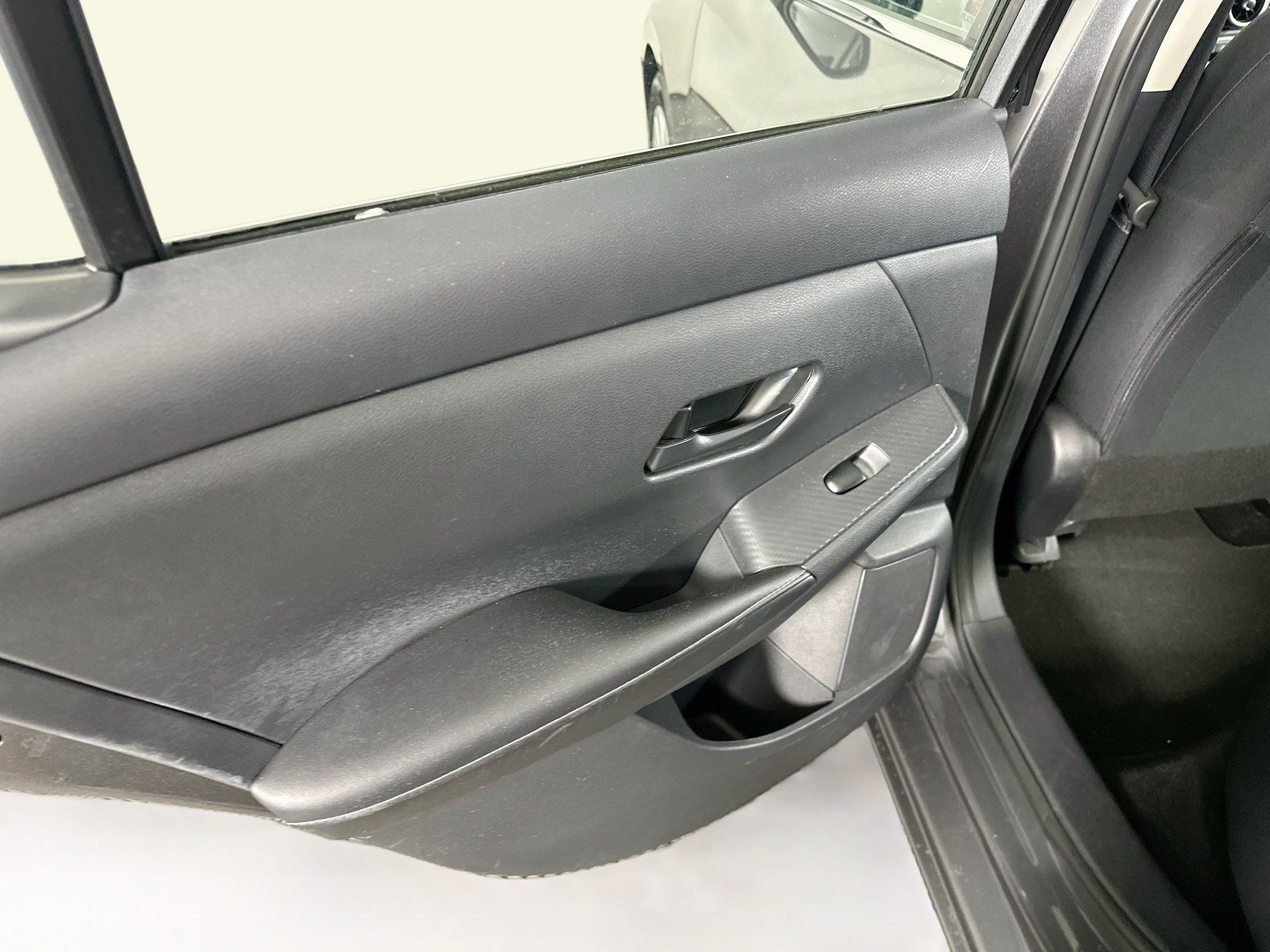 Used 2025 Nissan Sentra S FWD image 25