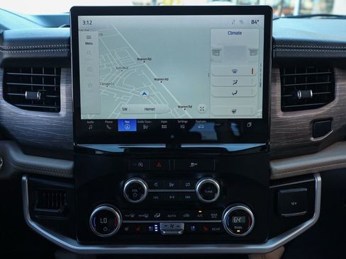 Used 2024 Ford Expedition Max Limited image 29