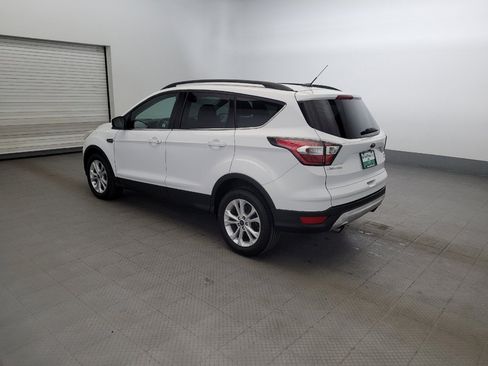 Used 2017 Ford Escape SE w/ Equipment Group 201A FWD image 3
