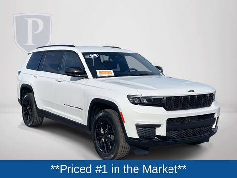 Certified 2024 Jeep Grand Cherokee L Laredo image 2
