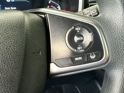 Used 2018 Honda CR-V EX image 9
