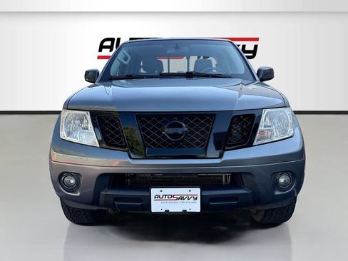 Used 2019 Nissan Frontier SV w/ Value Truck Package AWD/4WD image 2