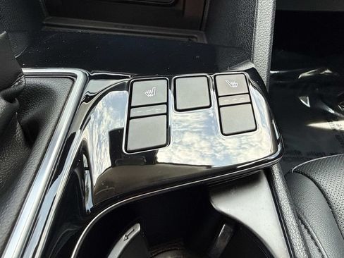 Used 2025 Kia Sportage EX FWD image 34