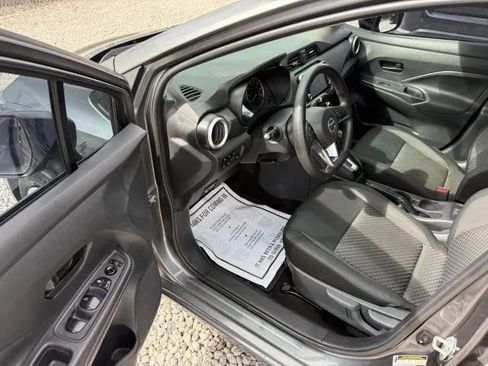 Used 2020 Nissan Versa S image 9