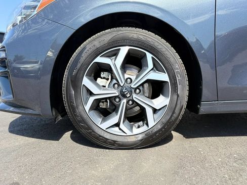 Used 2020 Kia Forte LXS FWD image 40