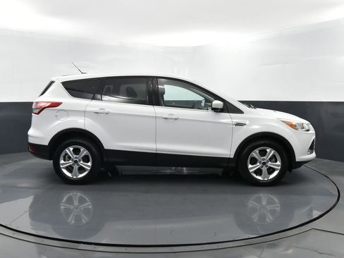 Used 2016 Ford Escape SE image 41