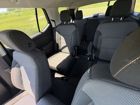 Used 2018 Chevrolet Traverse LT AWD/4WD image 35