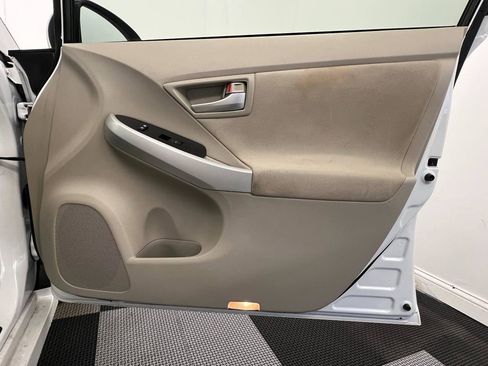 Used 2012 Toyota Prius Three FWD image 11