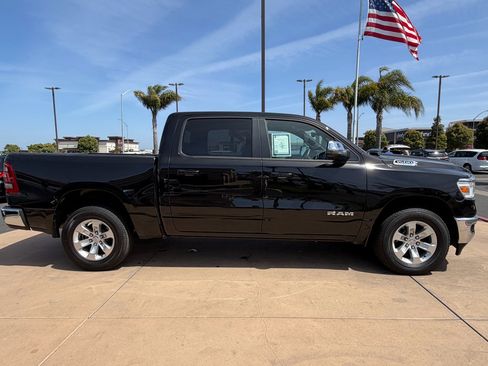 Used 2024 RAM 1500 Laramie AWD/4WD image 4