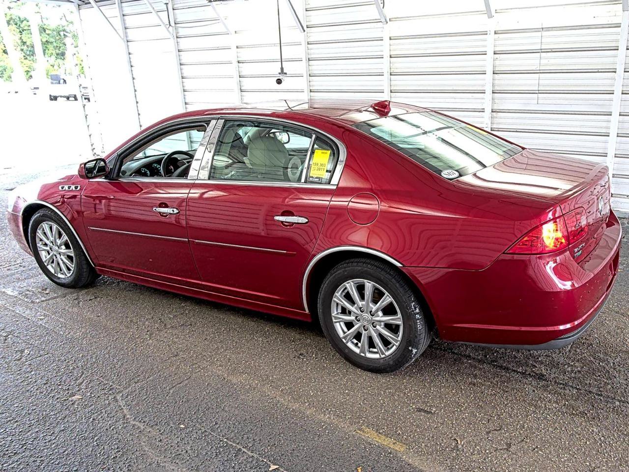 Used 2011 Buick Lucerne CXL FWD image 5