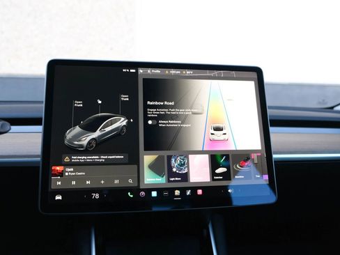 Used 2020 Tesla Model 3 Performance image 57