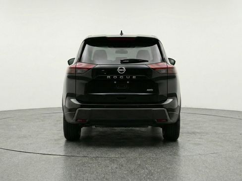 Used 2025 Nissan Rogue SV AWD/4WD image 7