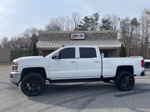 Used 2018 Chevrolet Silverado 2500 LT w/ LT Fleet Convenience Package AWD/4WD image 1