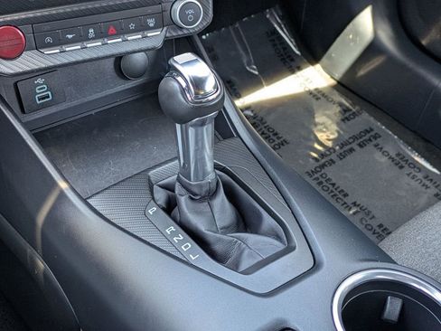 Used 2024 Ford Mustang Convertible RWD image 18