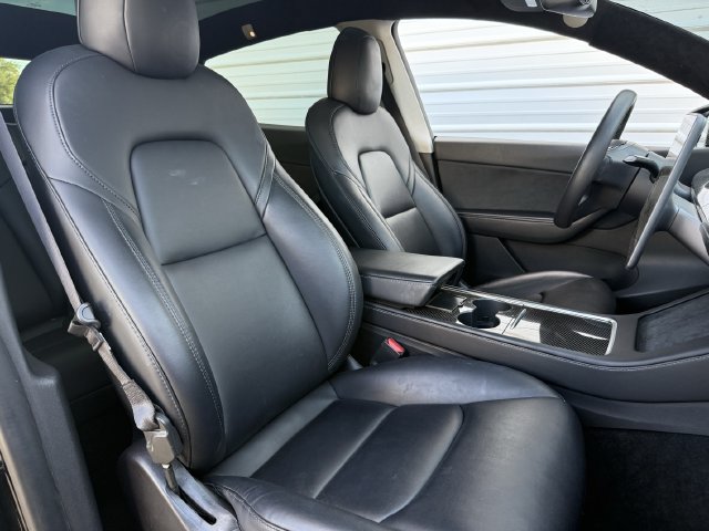 Used 2022 Tesla Model Y Long Range AWD/4WD image 24