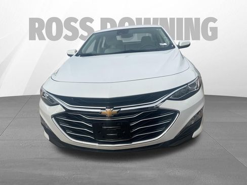 Used 2024 Chevrolet Malibu LT image 2