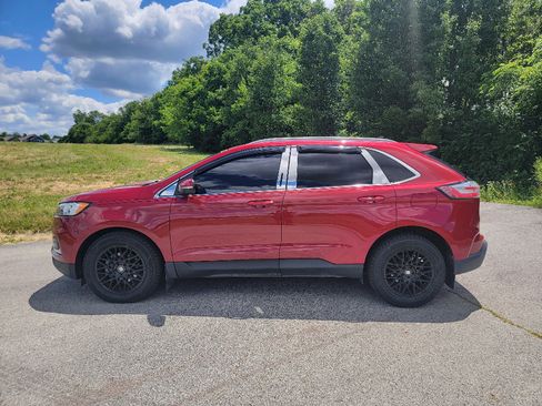 Used 2020 Ford Edge SEL FWD image 5