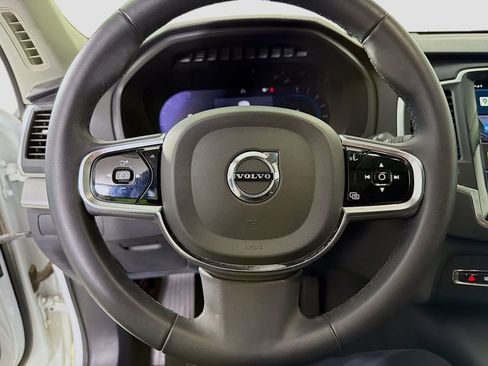 Used 2024 Volvo XC90 B5 Core w/ Protection Package Premier image 14