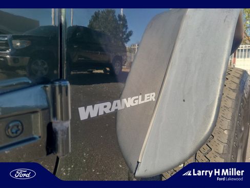 Used 2011 Jeep Wrangler Rubicon w/ Dual Top Group image 24