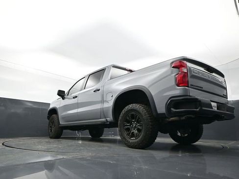 Used 2025 Chevrolet Silverado 1500 ZR2 w/ Dark Appearance Package AWD/4WD image 29