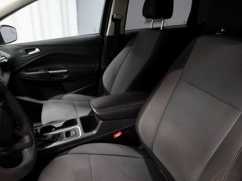 Certified 2017 Ford Escape SE image 24