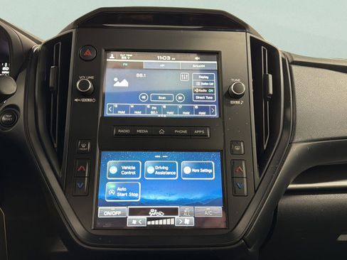 Certified 2025 Subaru Impreza 2.0i image 31