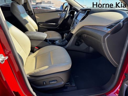 Used 2017 Hyundai Santa Fe Limited image 26