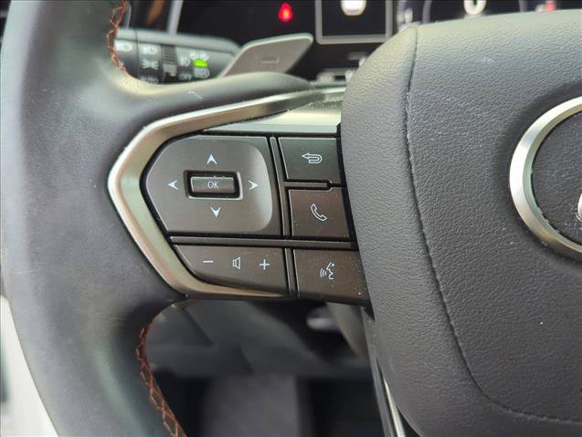 Used 2024 Lexus NX 250 FWD w/ Towing Package (2000 Lbs) image 13