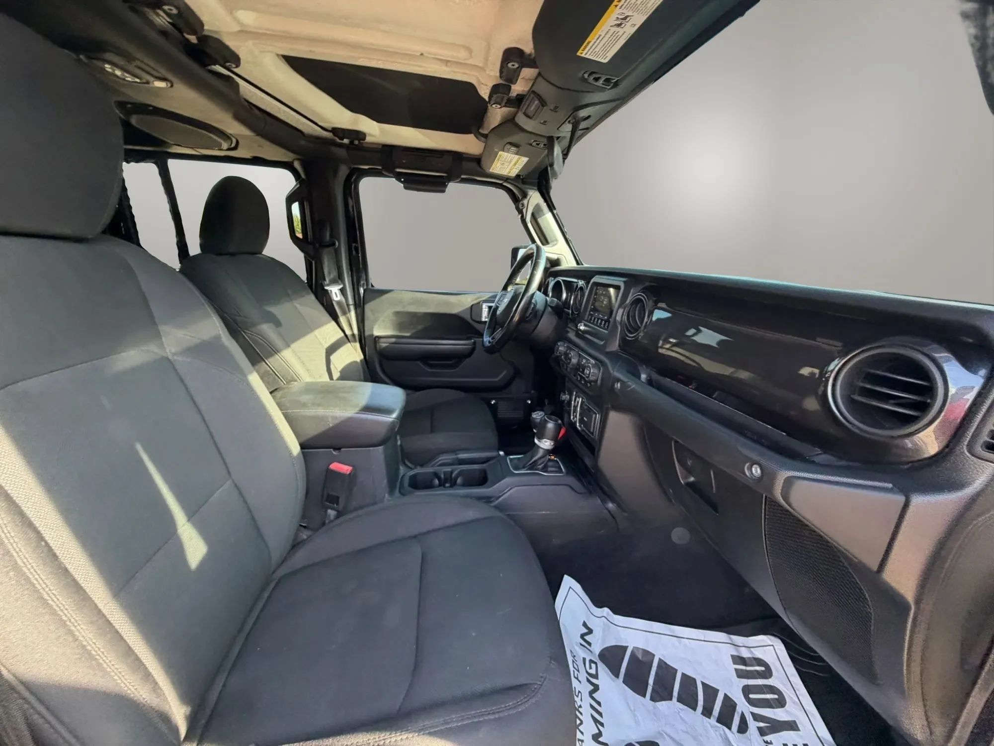 Used 2020 Jeep Gladiator Sport AWD/4WD image 11