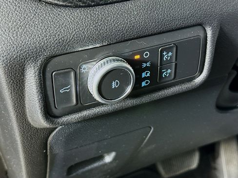 Used 2022 Ford Explorer ST image 9