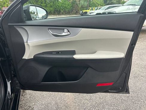 Used 2023 Kia Forte LXS FWD image 24