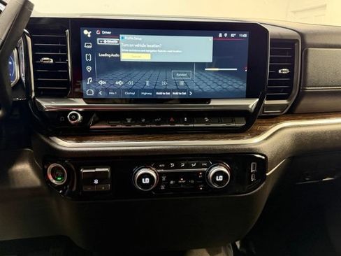 Used 2024 GMC Sierra 2500 SLE w/ SLE Convenience Package AWD/4WD image 16