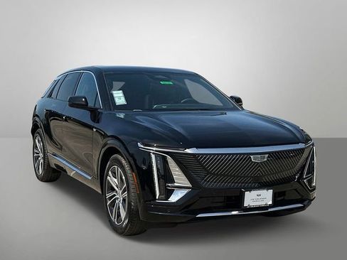 Used 2025 Cadillac Lyriq Luxury image 13