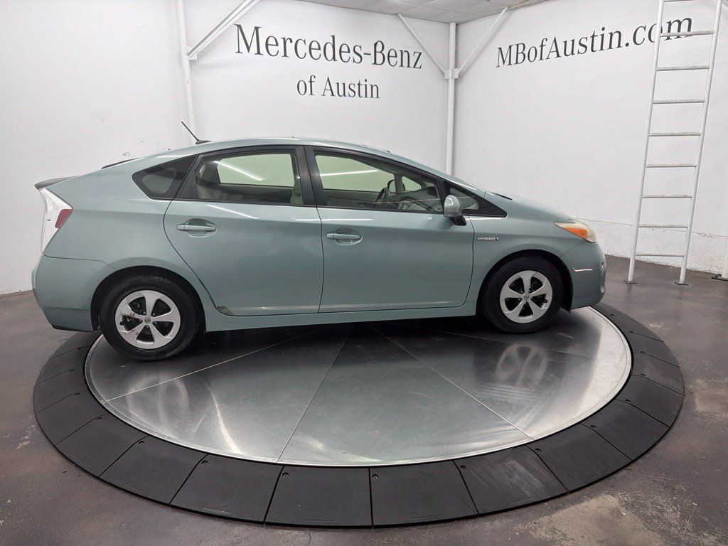 Used 2012 Toyota Prius Three w/ Solar Roof Pkg FWD image 7