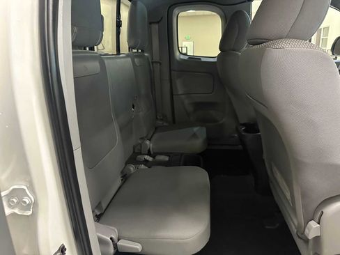 Used 2012 Toyota Tacoma 2WD Access Cab w/ Convenience Pkg image 22