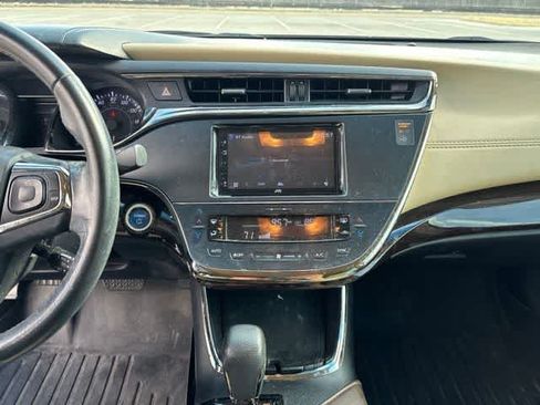 Used 2014 Toyota Avalon XLE Touring FWD image 18