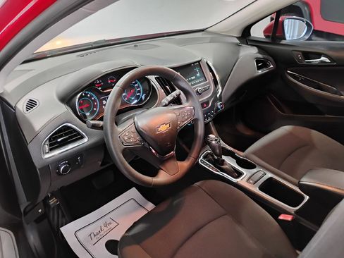 Used 2017 Chevrolet Cruze LT w/ Convenience Package FWD image 79