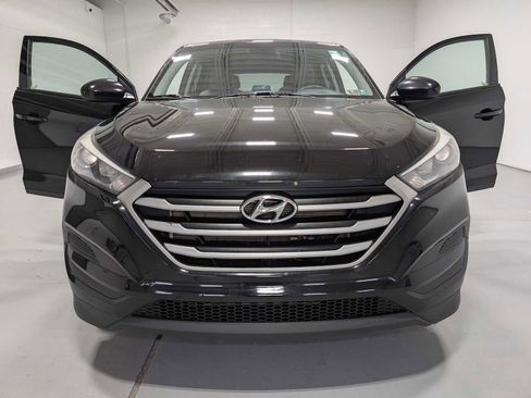 Used 2018 Hyundai Tucson SE image 15