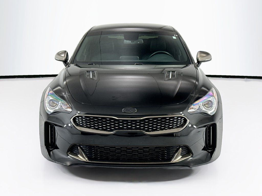 Used 2020 Kia Stinger GT-Line RWD image 2