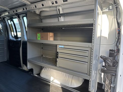 New 2025 GMC Savana 2500 w/ Driver Convenience Package image 31