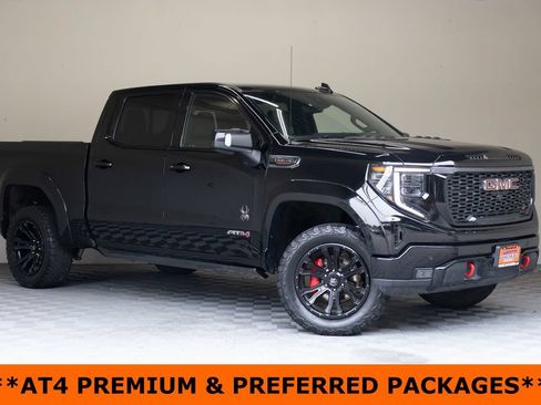 Used 2022 GMC Sierra 1500 AT4 w/ AT4 Premium Package AWD/4WD image 2