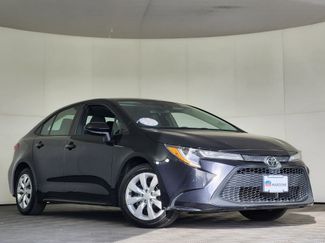 Used 2020 Toyota Corolla LE video 1