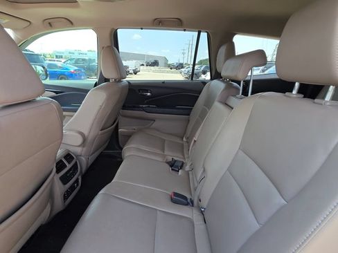 Used 2016 Honda Pilot Touring image 13